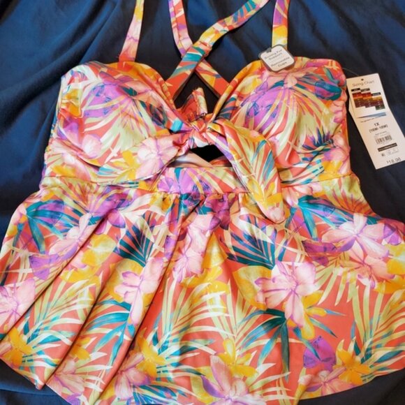 Time and Tru Other - Women's NWT floral tankini swim top